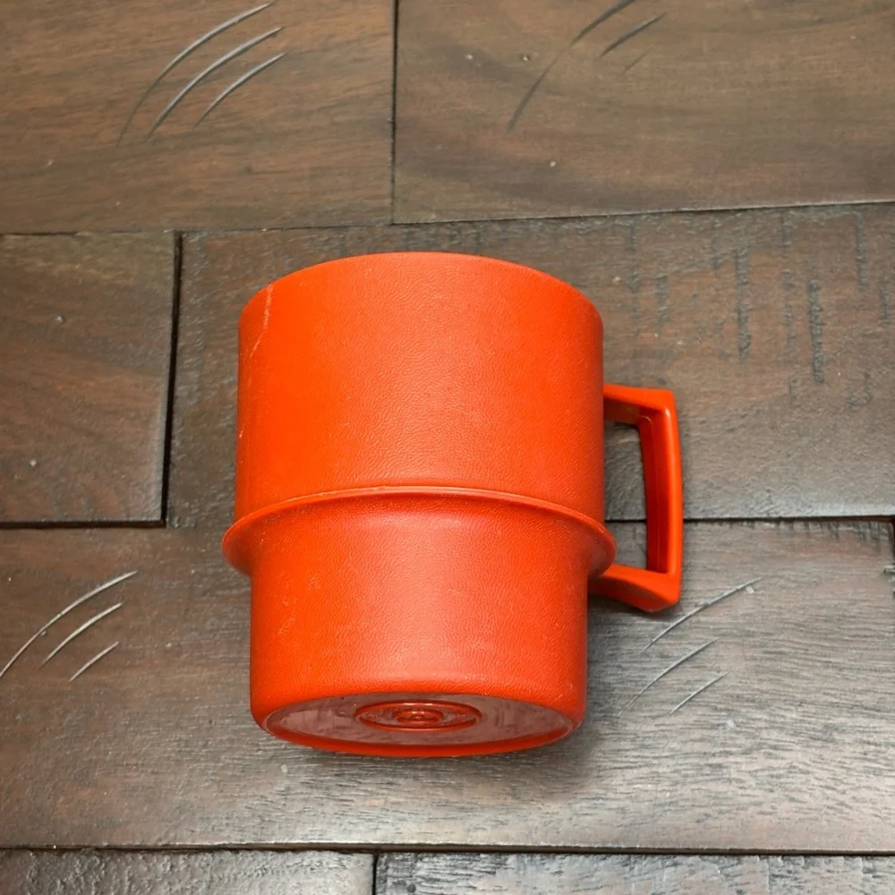 Tupperware Stacking cup mug 1312-7 Vintage Orange Good Condition‎ for age